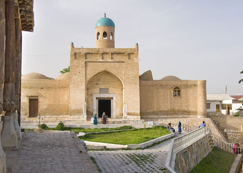 Шелковый путь, исторический торговый маршрут через Среднюю Азию